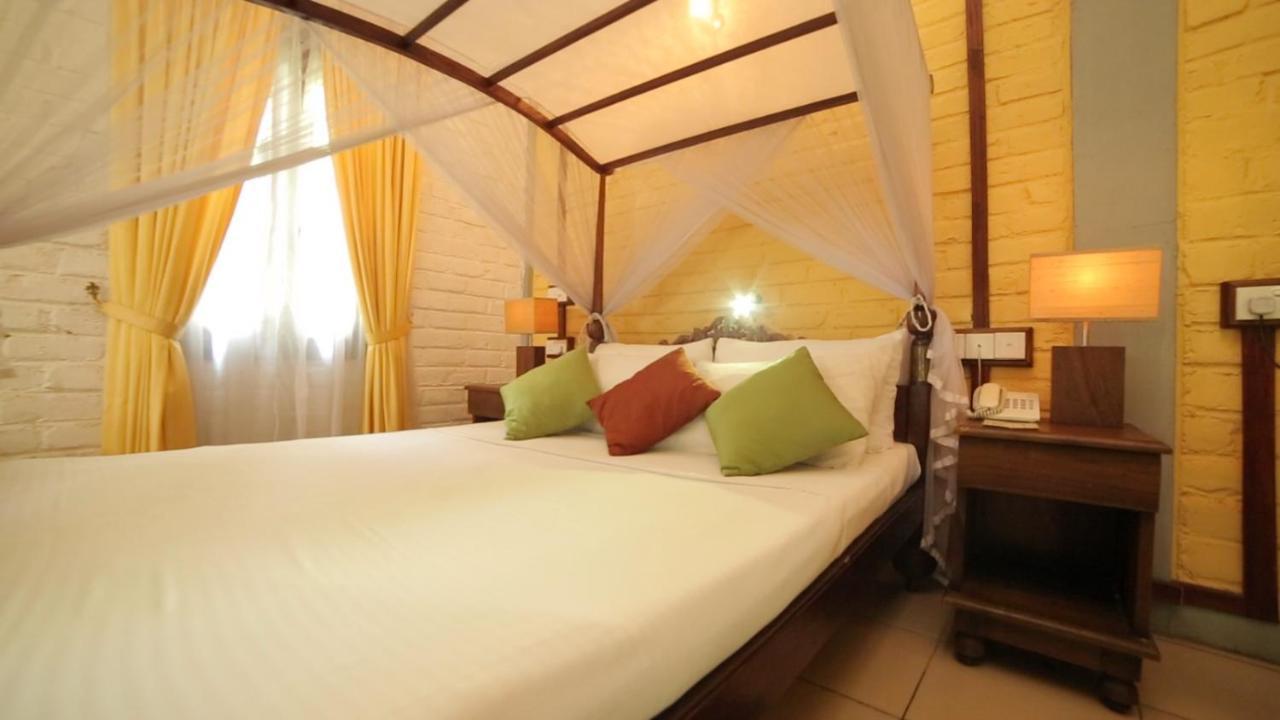 Lake Serenity Resort & Spa Kuruwita 외부 사진