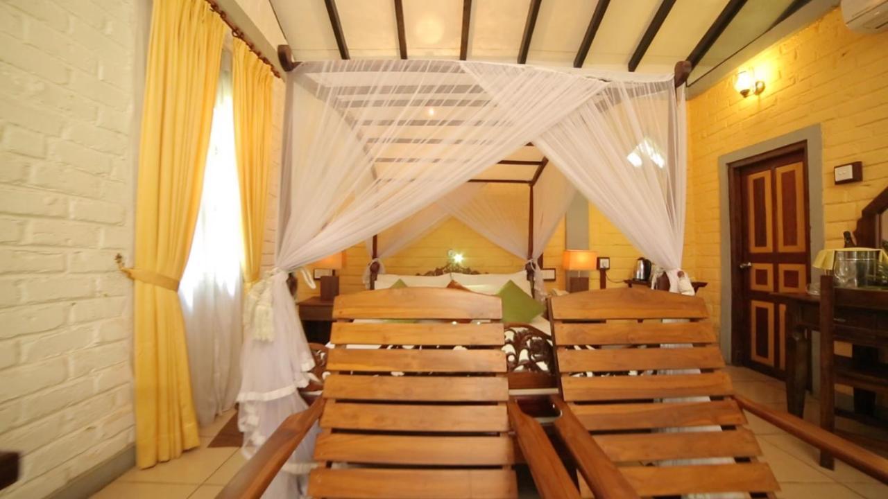 Lake Serenity Resort & Spa Kuruwita 외부 사진